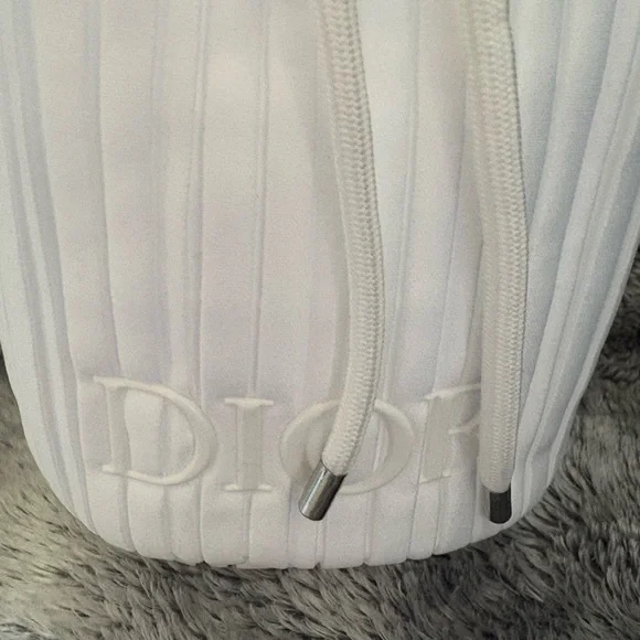 Dior Pouch - Picture 3 of 13